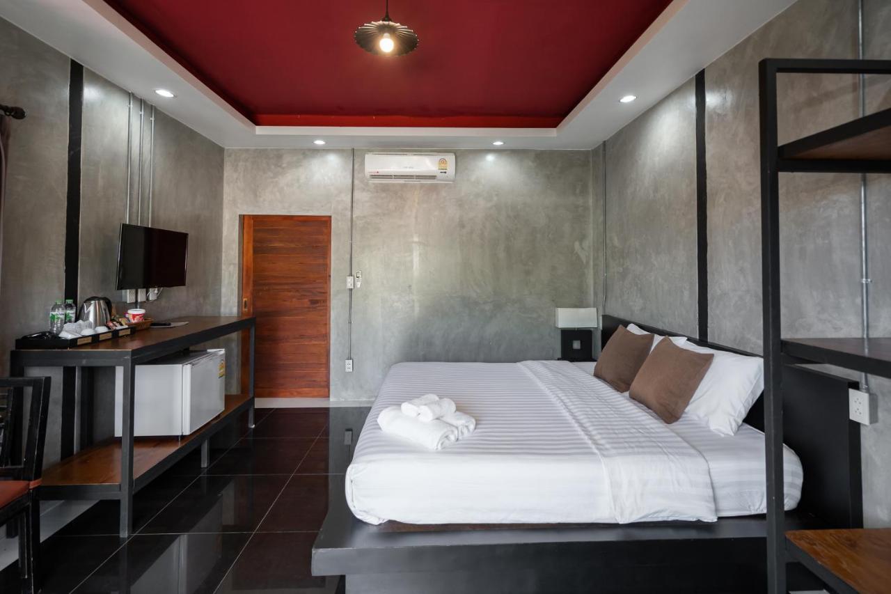 The Loft Panwa Resort Esterno foto