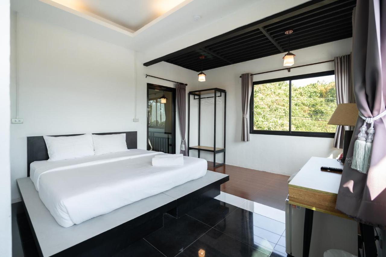 The Loft Panwa Resort Esterno foto