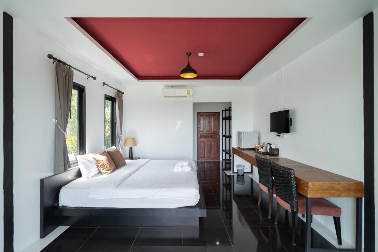 The Loft Panwa Resort Esterno foto